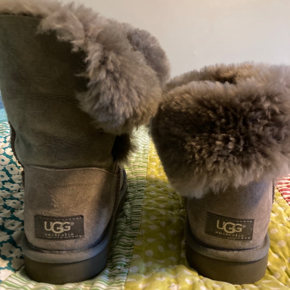 Ugg Bailey Button Boot Grey/Gray 8 - image 4